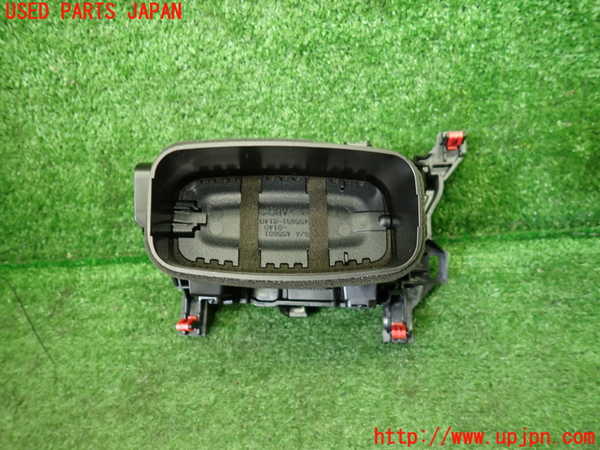 1UPJ-9235117526]ハリアー(MXUA80)エアコン吹き出し口1 (右) 中古_4