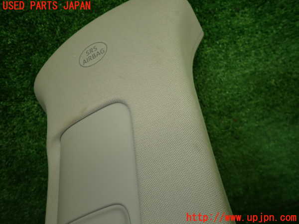 1UPJ-9235117665]ハリアー(MXUA80)右センターピラートリム 中古_4
