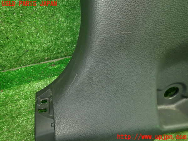 1UPJ-9235117670]ハリアー(MXUA80)左センターピラートリム 中古_5