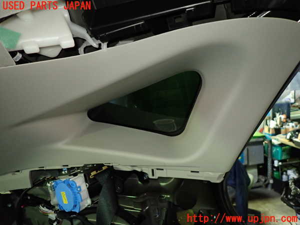 1UPJ-9235117680]ハリアー(MXUA80)左リアピラートリム 中古_2