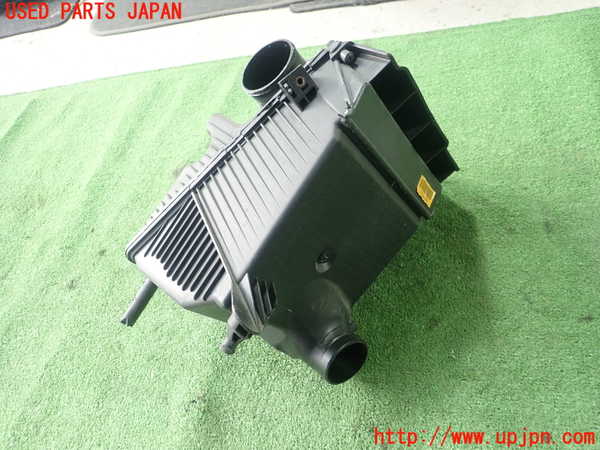 1UPJ-9235122560]ルノー・カングー(KWH5F1)エアクリーナーボックス 中古_2