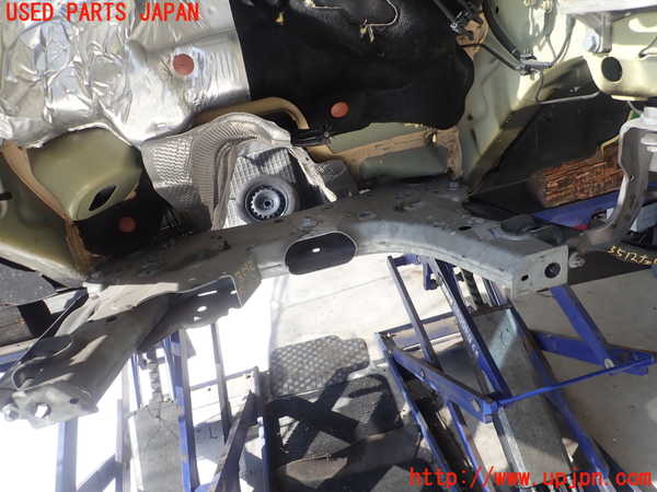 1UPJ-9235125285]ルノー・カングー(KWH5F1)フロントメンバー 中古_2