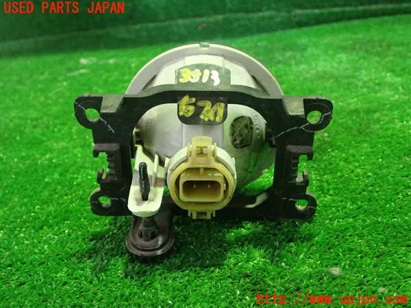 1UPJ-9235131180]プジョー・2008(A94HN01)右フォグ 中古_2