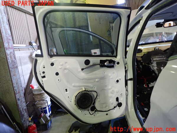 1UPJ-9235131320]プジョー・2008(A94HN01)左後ドア 中古(43R-006723 M101)_3