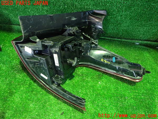 1UPJ-9235131536]プジョー・2008(A94HN01)左テールランプ 中古_3