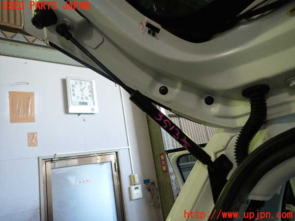 1UPJ-9235131584]プジョー・2008(A94HN01)リアゲートダンパー 中古_2