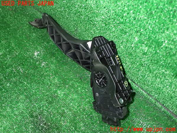 1UPJ-9235136381]プジョー・2008(A94HN01)センサー1 (アクセルペダル) 中古_3