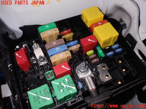1UPJ-9235136742]プジョー・2008(A94HN01)ヒューズボックス2 中古_2