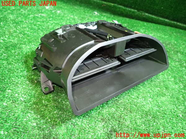 1UPJ-9235137528]プジョー・2008(A94HN01)エアコン吹き出し口3 (真中) 中古_3