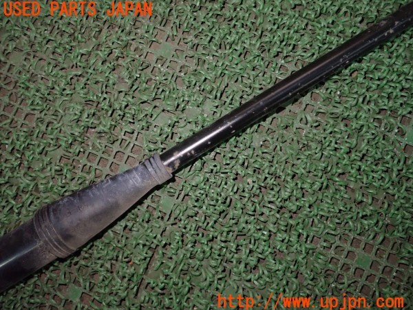3UPJ=9235140702]レクサス ES300h(AXZH10)純正 リアパフォーマンスダンパー 中古_5