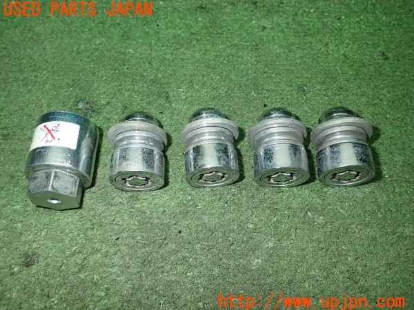 3UPJ=9235140968]レクサス ES300h(AXZH10)McGARD マックガード M12×P1.5 ホイールロックナット 中古_2