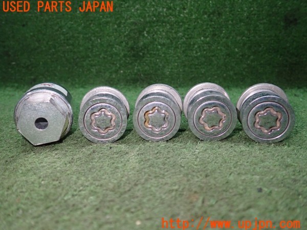 3UPJ=9235140968]レクサス ES300h(AXZH10)McGARD マックガード M12×P1.5 ホイールロックナット 中古_5