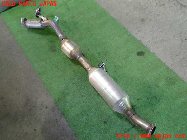 1UPJ-9235142631]レクサス・ES300h(AXZH10)フロントパイプ1 中古_4