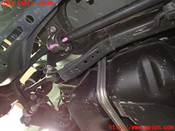 1UPJ-9235145445]レクサス・ES300h(AXZH10)リアスタビライザー 中古_2