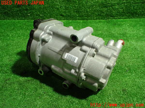 1UPJ-9235146025]レクサス・ES300h(AXZH10)エアコンコンプレッサー 中古_4