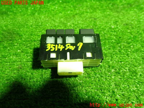 1UPJ-9235146312]レクサス・ES300h(AXZH10)スイッチ7 (オドトリップ) 中古_2