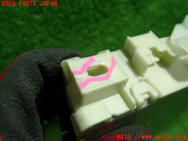 1UPJ-9235146741]レクサス・ES300h(AXZH10)ヒューズボックス1 中古_3