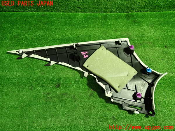 1UPJ-9235147675]レクサス・ES300h(AXZH10)右リアピラートリム 中古_2