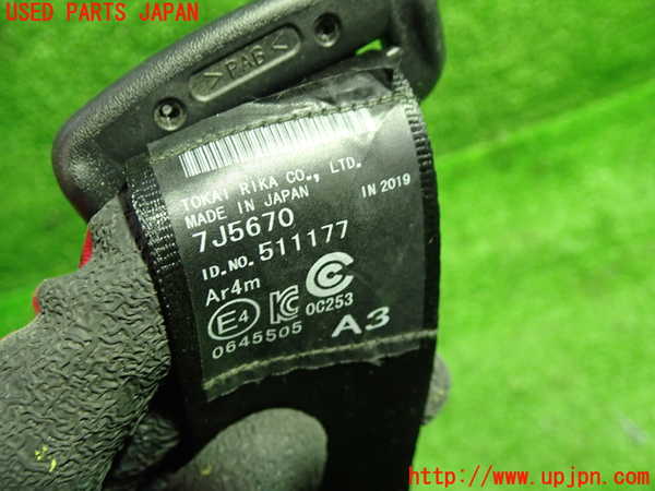 1UPJ-9235147135]レクサス・ES300h(AXZH10)真中2列目シートベルト 中古_2