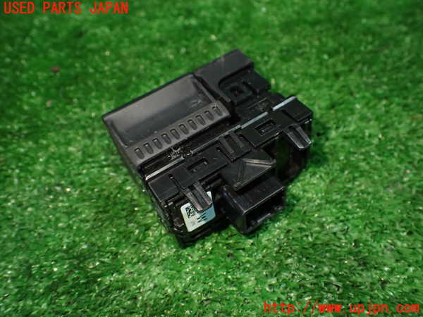 1UPJ-9235156306]ロッキー(ROCKY) ハイブリッド(A202S)スイッチ1 (HOLD、電動パーキングブレーキ) 中古_2