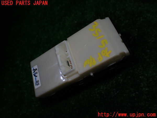 1UPJ-9235156240]ロッキー(ROCKY) ハイブリッド(A202S)右前パワーウィンドウスイッチ 中古_2
