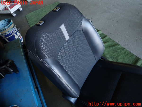 1UPJ-9235157065]ロッキー(ROCKY) ハイブリッド(A202S)助手席シート 中古_2