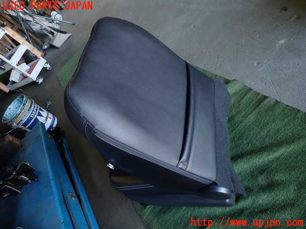 1UPJ-9235157065]ロッキー(ROCKY) ハイブリッド(A202S)助手席シート 中古_4