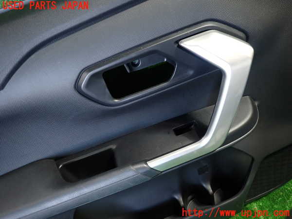 1UPJ-9235151264]ロッキー(ROCKY) ハイブリッド(A202S)左前ドア内張り 中古_2