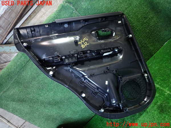 1UPJ-9235151294]ロッキー(ROCKY) ハイブリッド(A202S)右後ドア内張り 中古_4