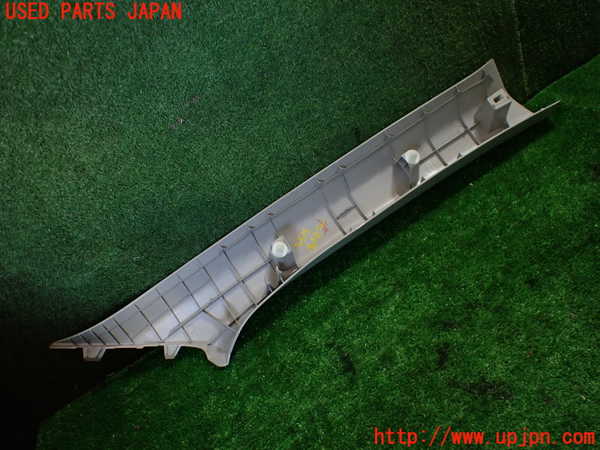 1UPJ-9235157660]ロッキー(ROCKY) ハイブリッド(A202S)左フロントピラートリム 中古_4