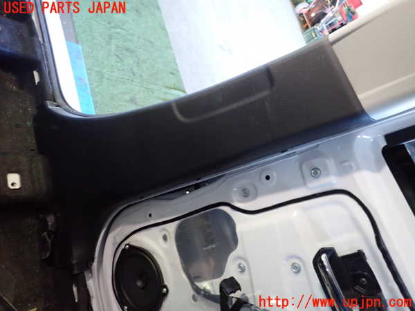 1UPJ-9235157665]ロッキー(ROCKY) ハイブリッド(A202S)右センターピラートリム 中古_3