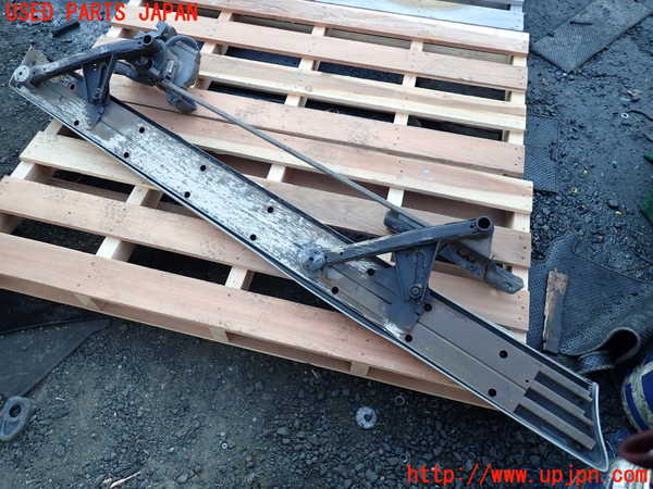 1UPJ-9235161390]リンカーン・ナビゲーター(型式不明)右サイドステップ 中古_2