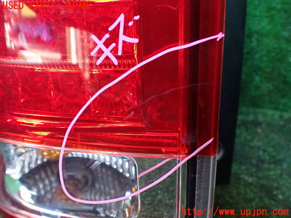 1UPJ-9235161536]リンカーン・ナビゲーター(型式不明)左テールランプ 中古_2