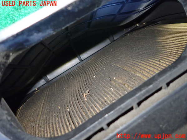 1UPJ-9235162560]リンカーン・ナビゲーター(型式不明)エアクリーナーボックス 中古_4