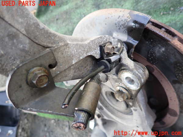 1UPJ-9235164290]リンカーン・ナビゲーター(型式不明)右フロントナックルハブ 中古_3