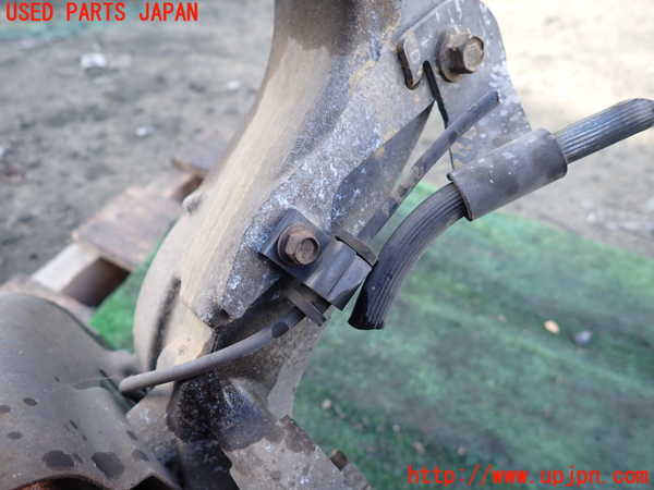 1UPJ-9235164295]リンカーン・ナビゲーター(型式不明)左フロントナックルハブ 中古_3