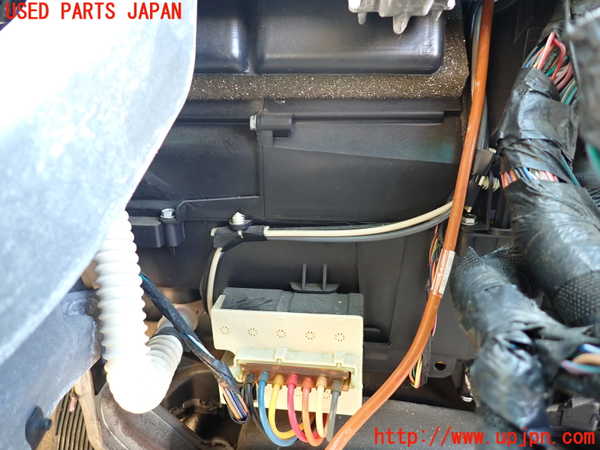 1UPJ-9235166081]リンカーン・ナビゲーター(型式不明)エバポレーター1 中古_2