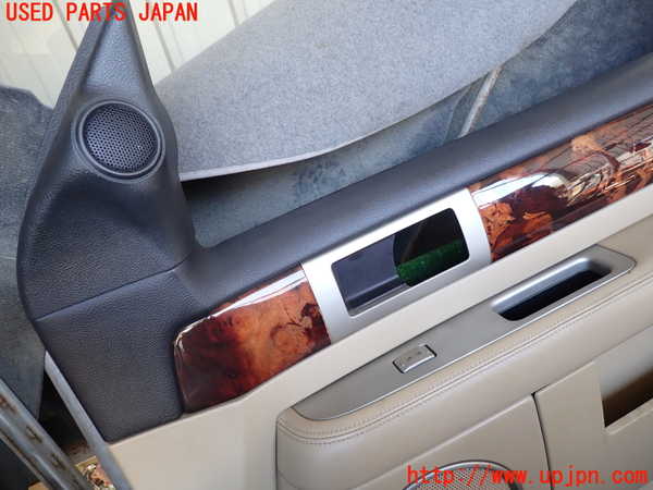 1UPJ-9235161234]リンカーン・ナビゲーター(型式不明)右前ドア内張り 中古_2