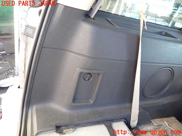 1UPJ-9235167680]リンカーン・ナビゲーター(型式不明)左リアピラートリム 中古_3