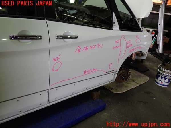 1UPJ-9235171230]セレナ(GFC27)右前ドア 中古_3