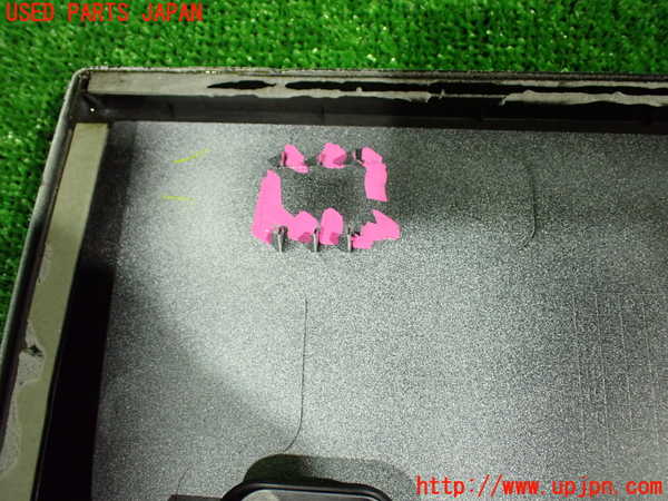 1UPJ-9235171262]セレナ(GFC27)左前ドアパネル 中古_5