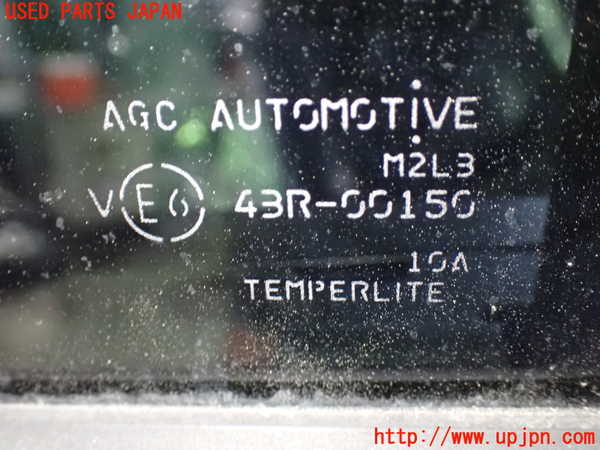 1UPJ-9235171320]セレナ(GFC27)左後ドア 中古_4