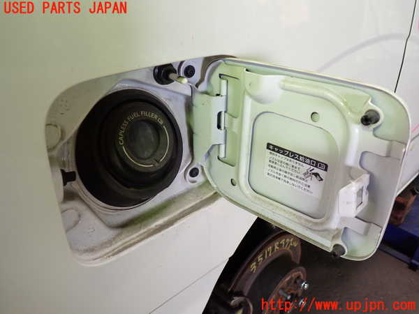 1UPJ-9235171690]セレナ(GFC27)フューエルリッド 中古_2