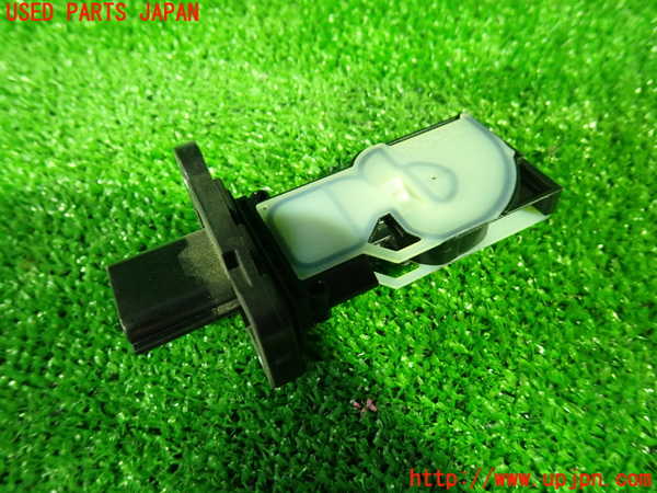 1UPJ-9235176320]セレナ(GFC27)エアフロメーター 中古_2
