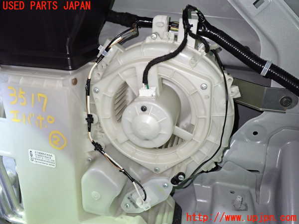 1UPJ-9235176082]セレナ(GFC27)エバポレーター2 中古_2