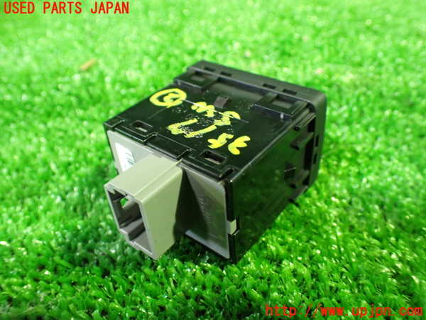 1UPJ-9235176307]セレナ(GFC27)スイッチ2 中古_2