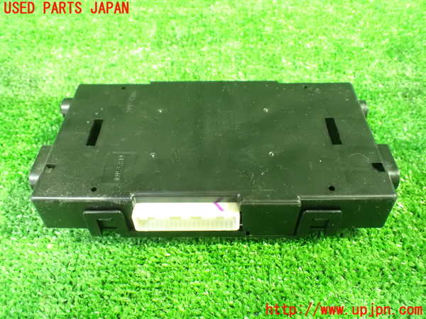 1UPJ-9235176148]セレナ(GFC27)コンピューター3 中古_2