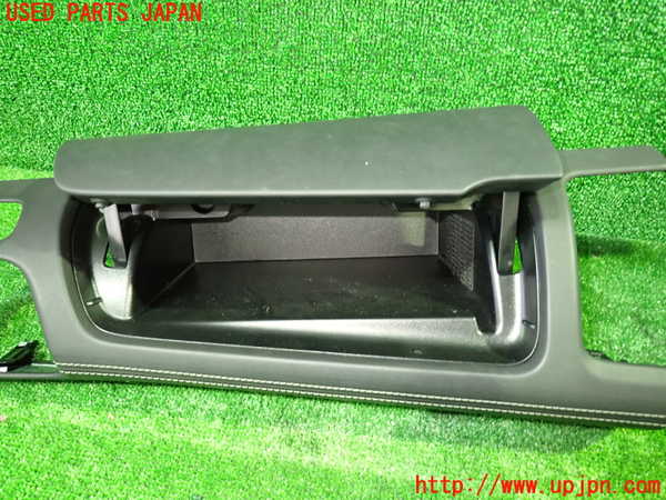 1UPJ-9235177516]セレナ(GFC27)グローブボックス1 中古_2