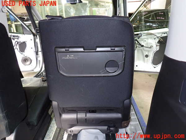 1UPJ-9235177145]セレナ(GFC27)右2列目シート 中古_4