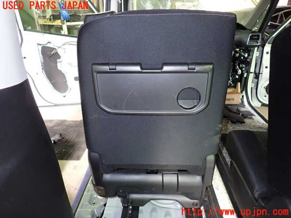 1UPJ-9235177175]セレナ(GFC27)左2列目シート 中古_4